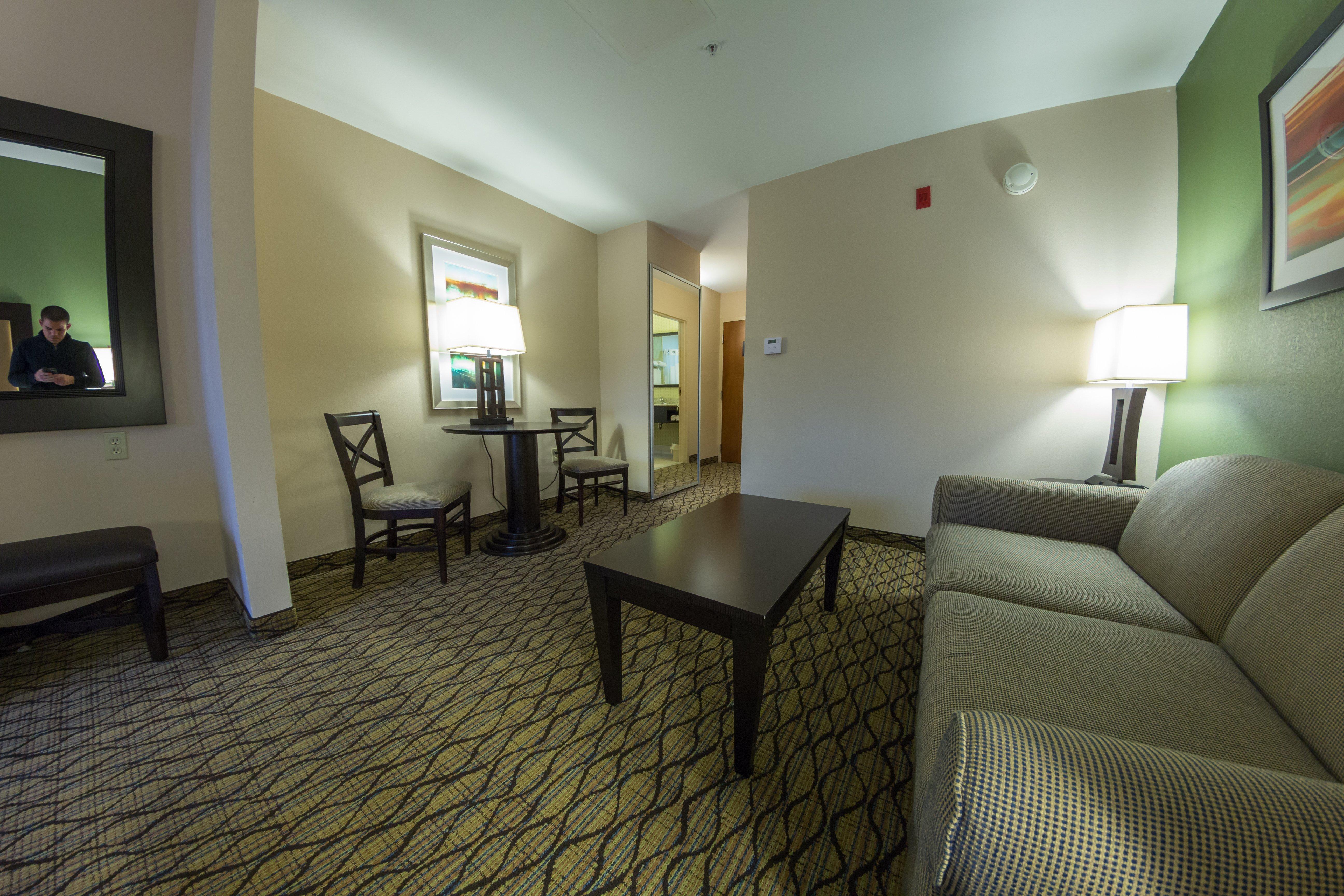 Holiday Inn Express And Suites Winchester, An Ihg Hotel Exteriör bild